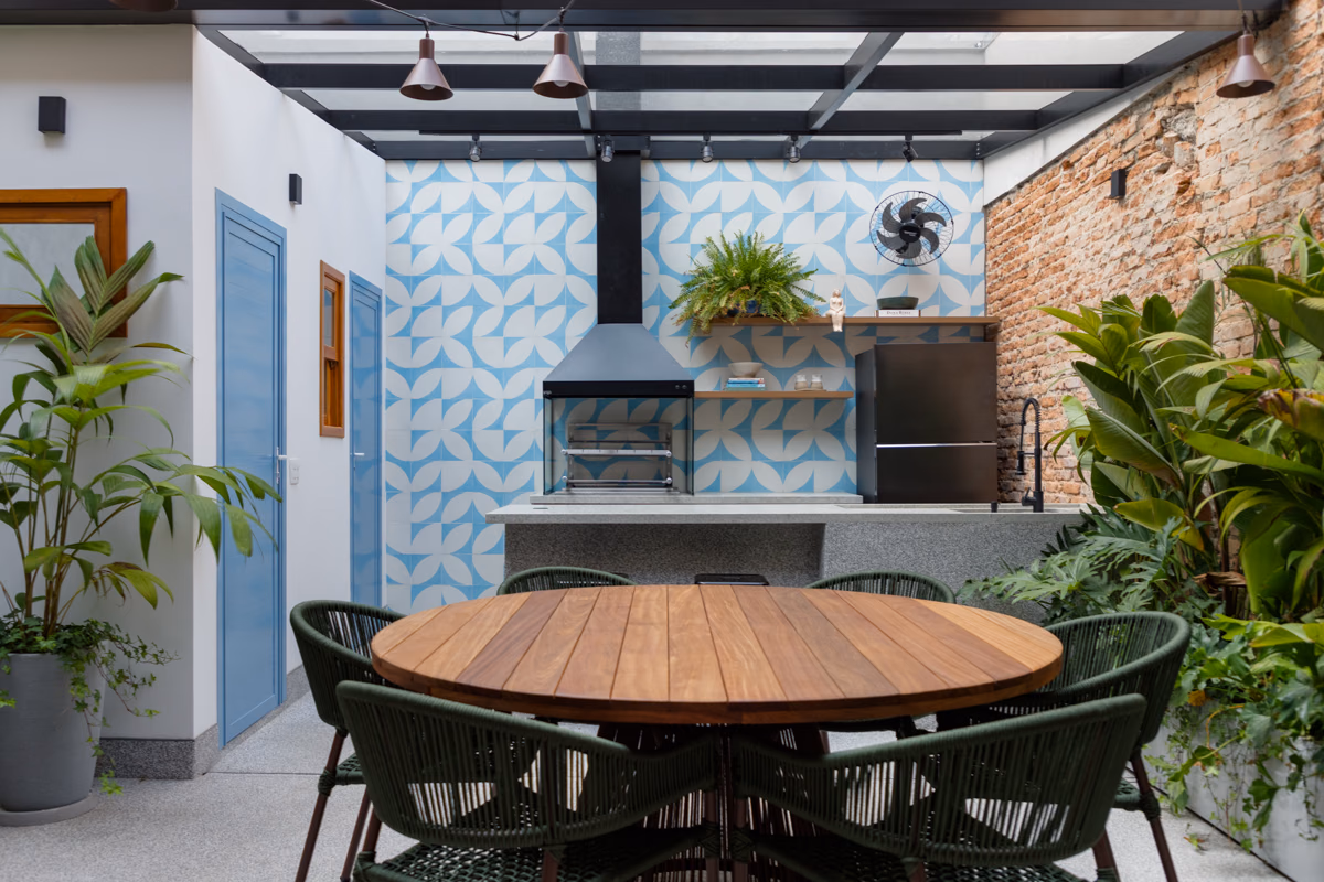 Área externa de apartamento, VISTA Arquitetura, Foto de Julia Novoa