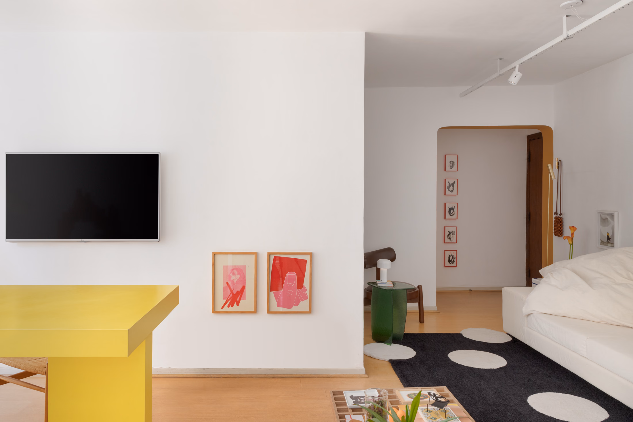 Apartamento Caio Prado, projeto de BHF Estúdio, fotografado por Julia Novoa.