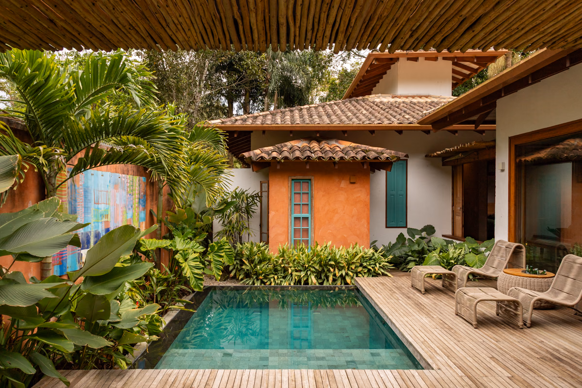 Casa Caiçara, projeto de Studio Carlito e Renata Pascucci, fotografado por Julia Novoa.