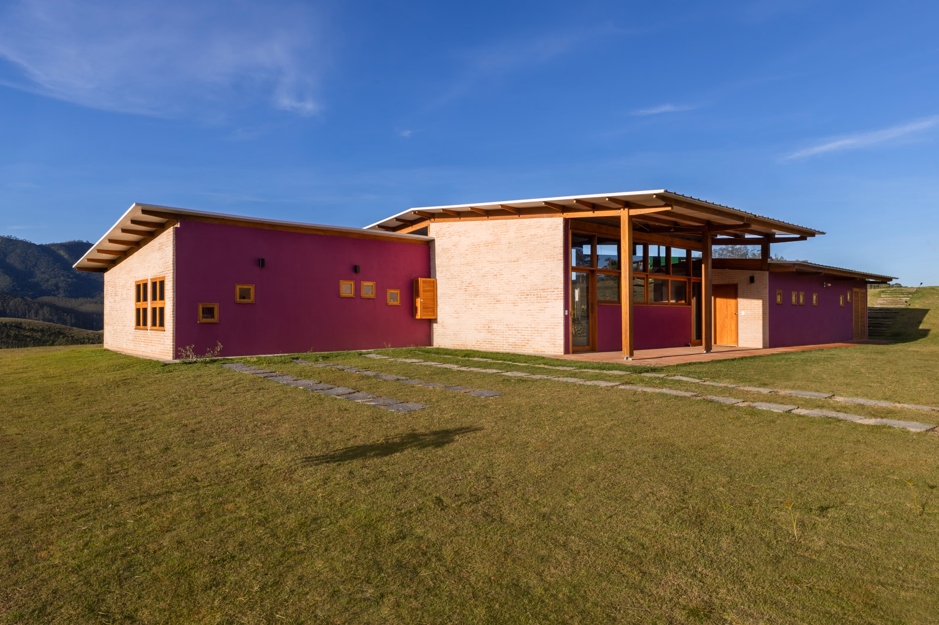 Casa São Francisco Xavier, Canoa Arquitetura. Imagem 6 da série fotografada por Julia Novoa.
