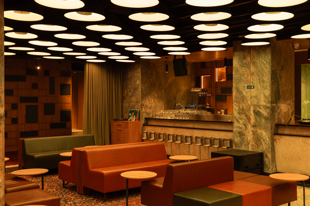 Formosa Hi-Fi, Metrópole Arquitetos, em parceria com Acústica & Sônica. Imagem 4 da série fotografada por Julia Novoa.