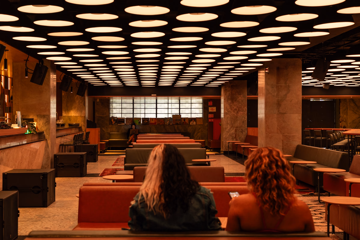 Formosa Hi-Fi, Metrópole Arquitetos, em parceria com Acústica & Sônica. Imagem 15 da série fotografada por Julia Novoa.